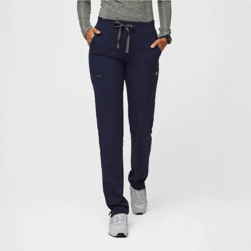 FIGS bundle of 2 Yola Skinny Scrub Pants Technical series set in Navy Blue XXS